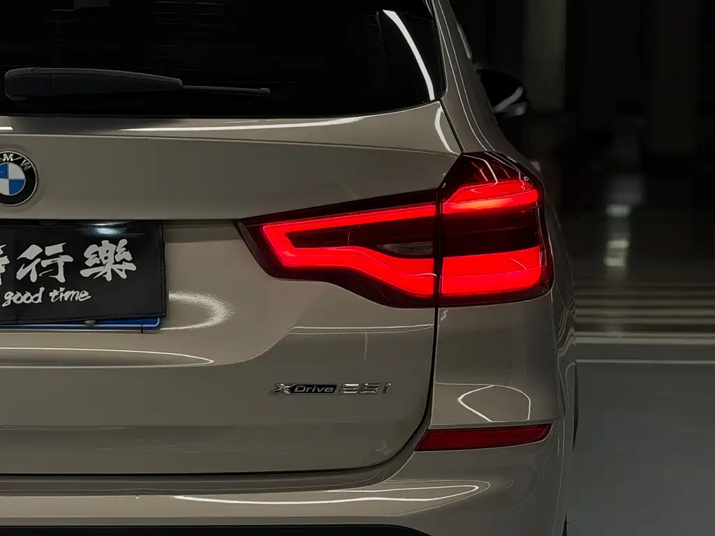 BMW X3 — фото 23