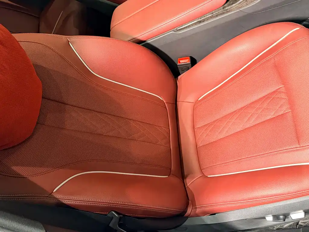 BMW 5 Series — фото 17