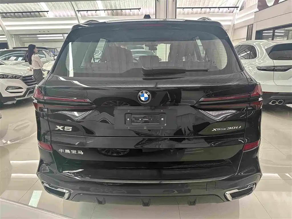 BMW X5 — фото 20