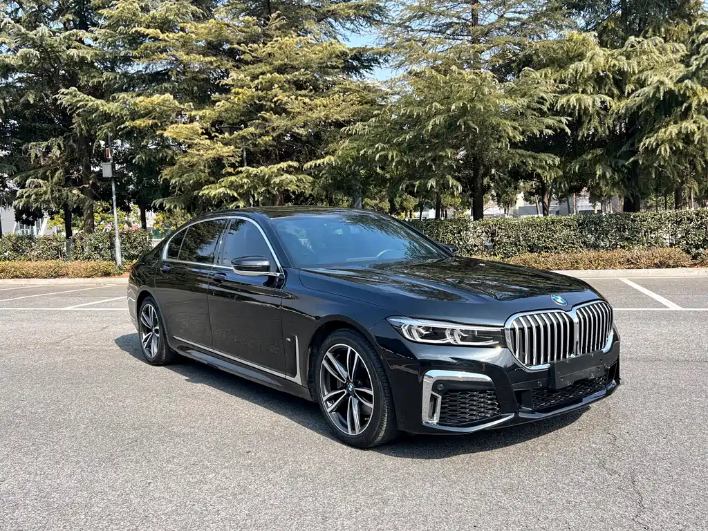 BMW 7 Series — фото 2