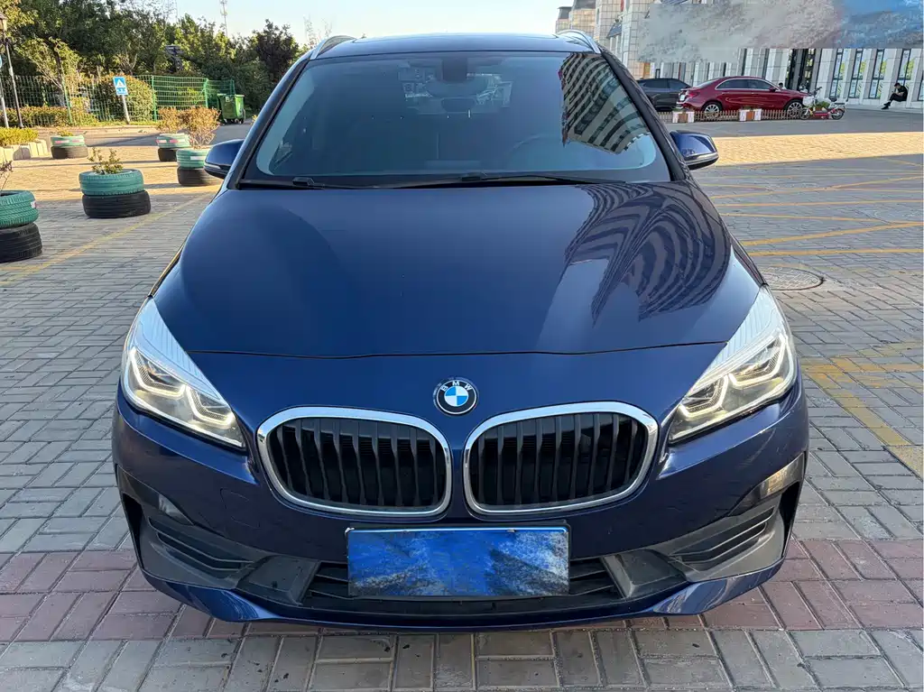 BMW 2 Series Active Tourer — фото 2