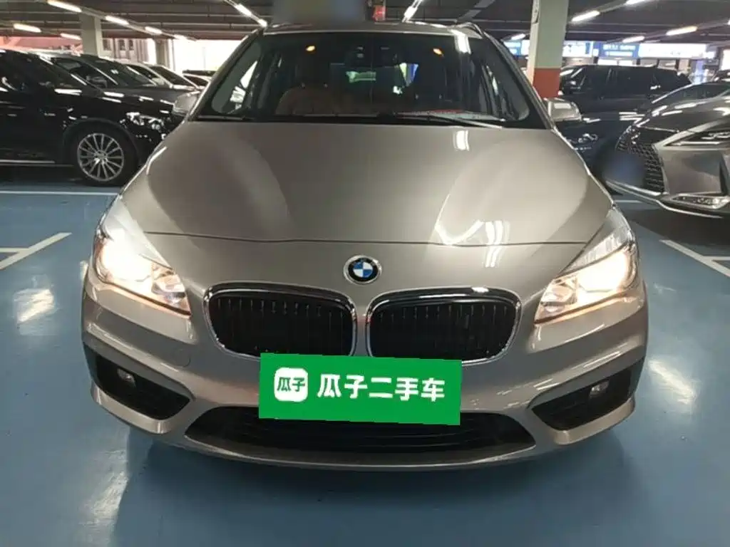 BMW 2 Series Active Tourer — фото 2
