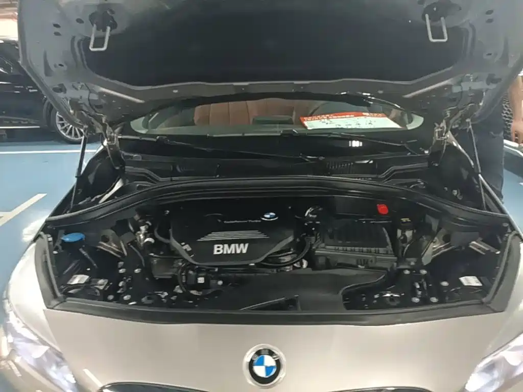 BMW 2 Series Active Tourer — фото 19