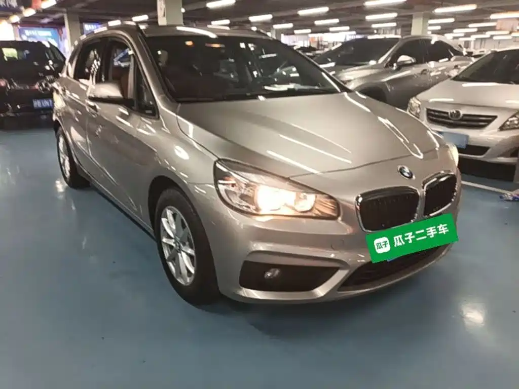 BMW 2 Series Active Tourer — фото 3