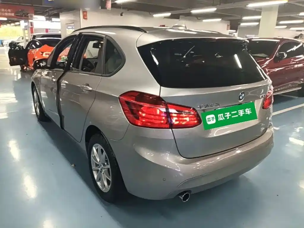 BMW 2 Series Active Tourer — фото 4