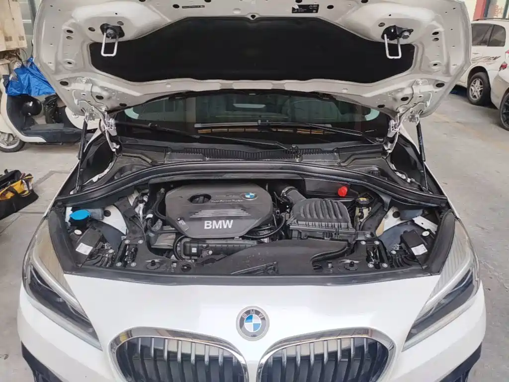 BMW 2 Series Active Tourer — фото 19