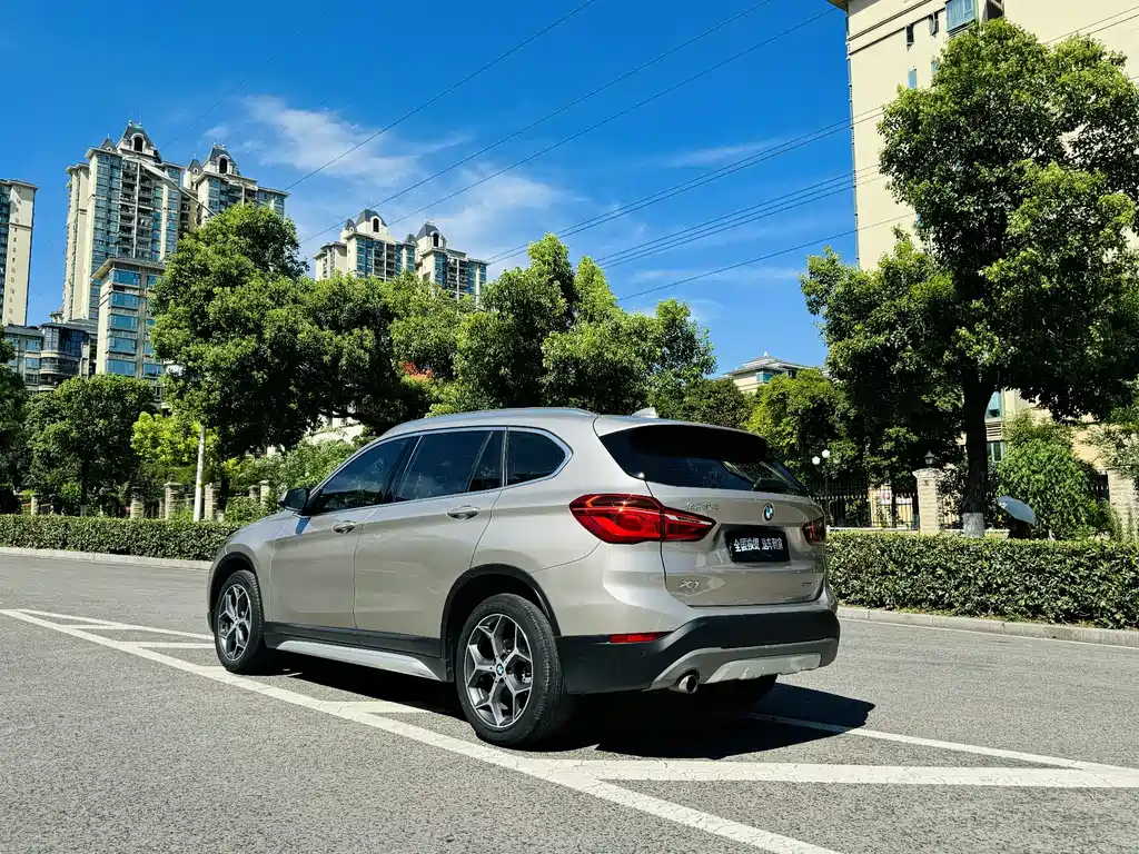 BMW X1 — фото 14