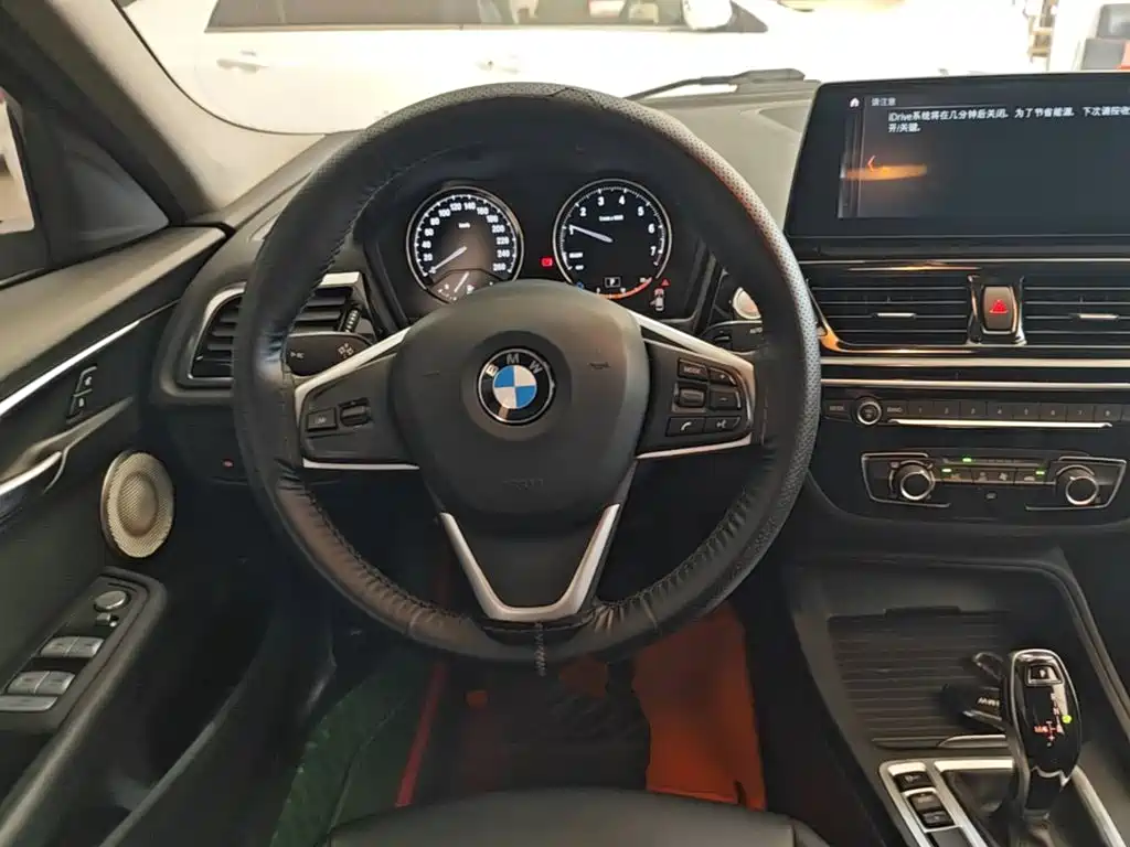 BMW 1 Series — фото 10