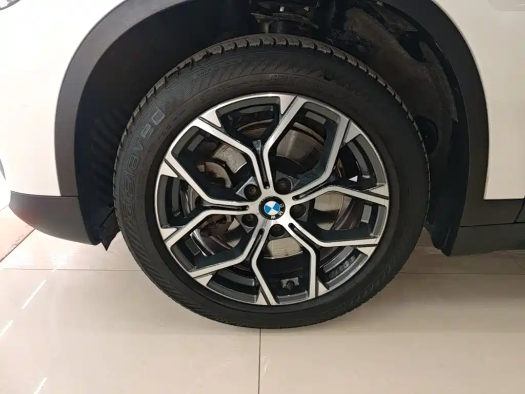 BMW X1 — фото 22