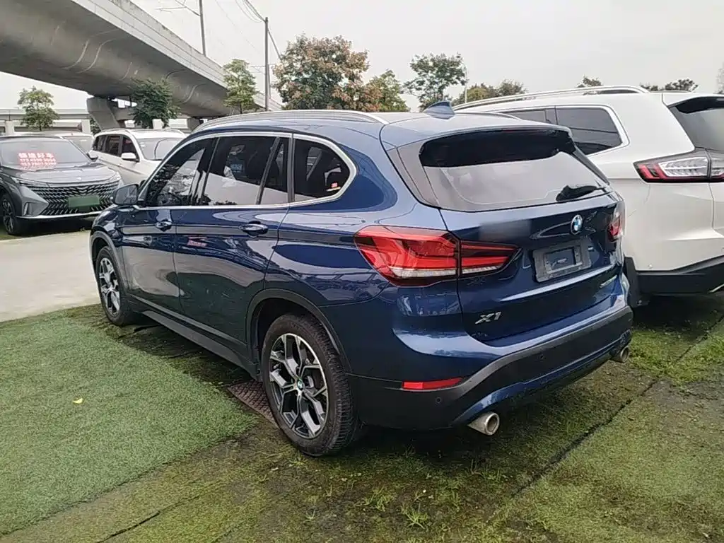 BMW X1 — фото 4