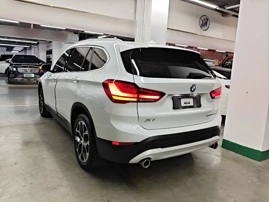BMW X1 — фото 4