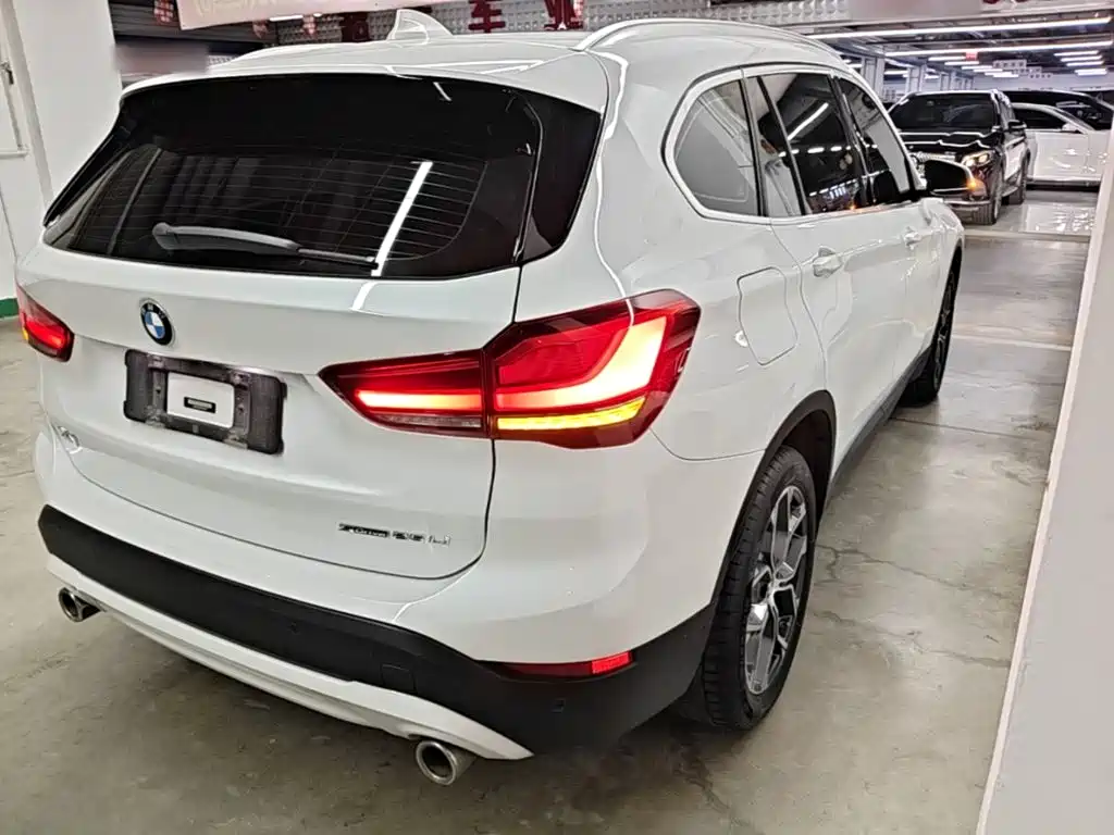 BMW X1 — фото 6