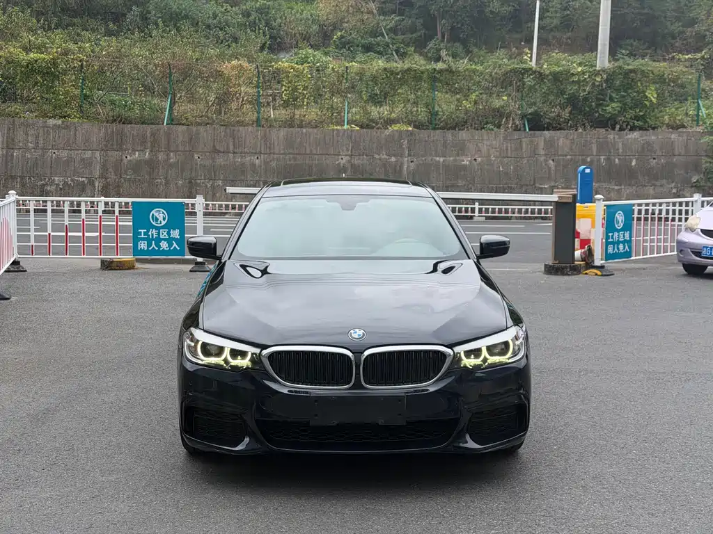 BMW 5 Series — фото 2