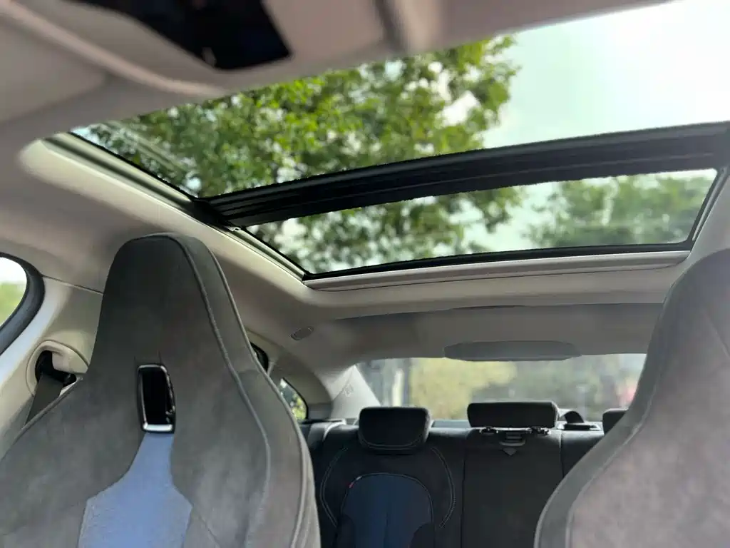 BMW 2 Series (Import) — фото 13