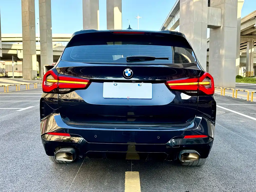 BMW X3 — фото 19