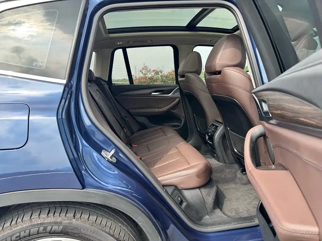 BMW X3 — фото 26