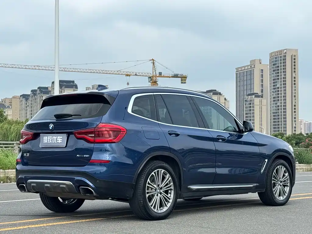 BMW X3 — фото 10
