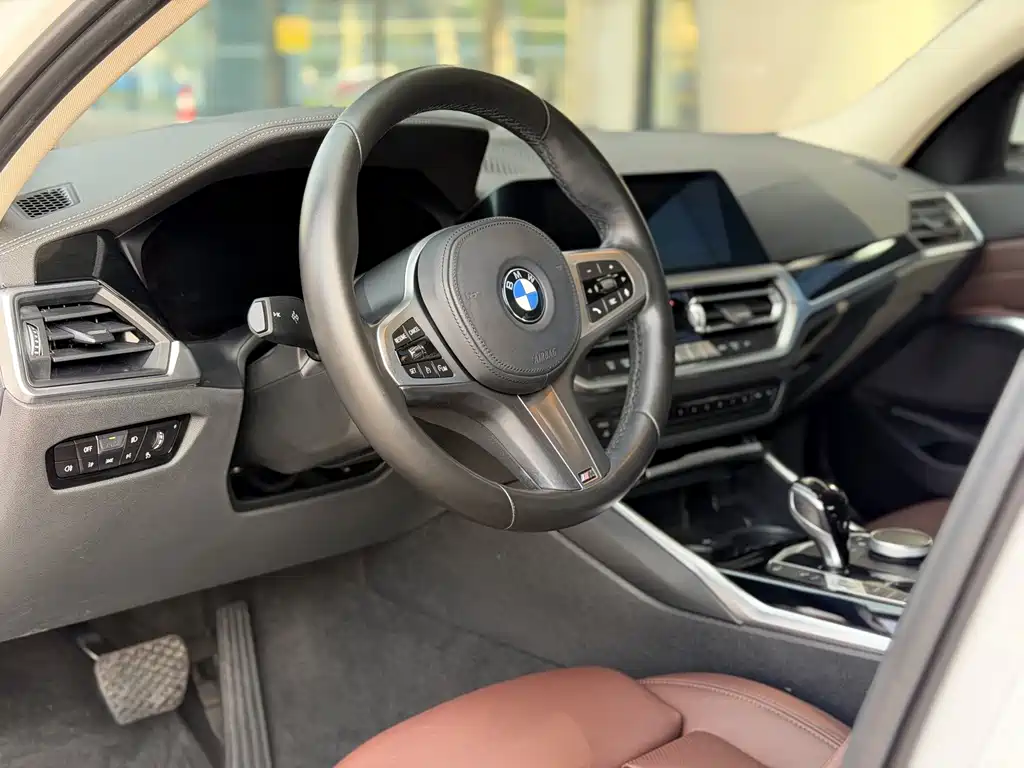 BMW 3 Series — фото 14