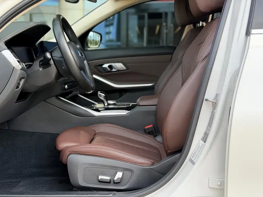 BMW 3 Series — фото 15