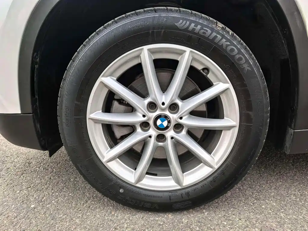 BMW X1 — фото 17