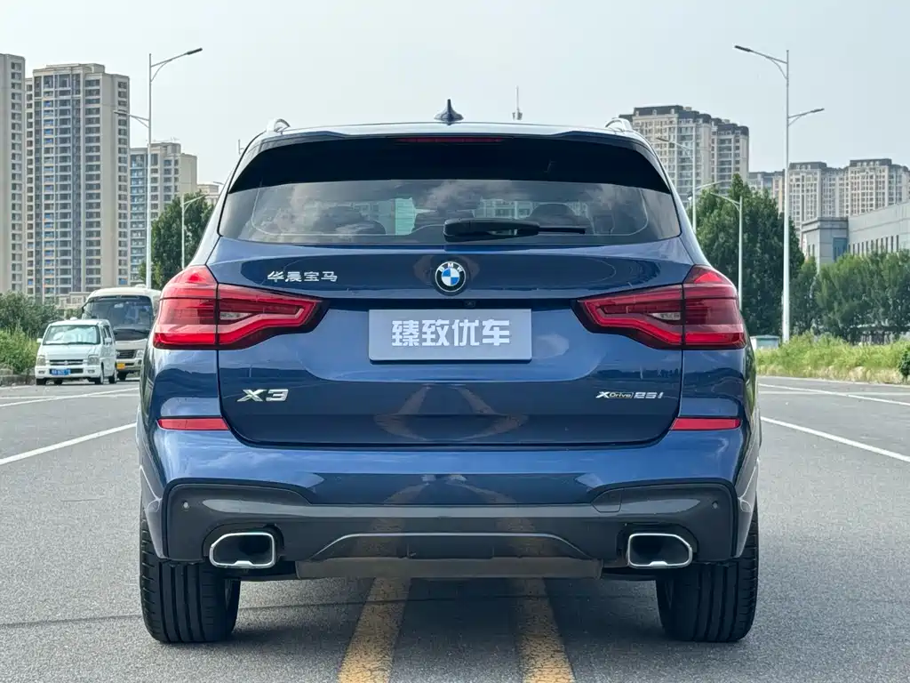 BMW X3 — фото 9
