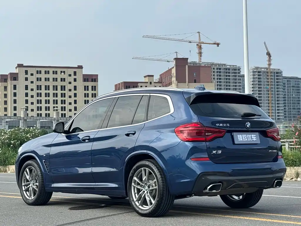 BMW X3 — фото 10