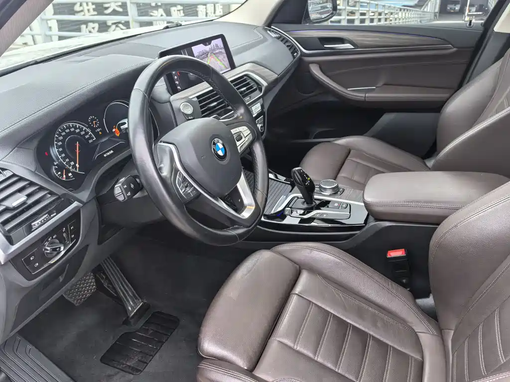 BMW X3 — фото 13
