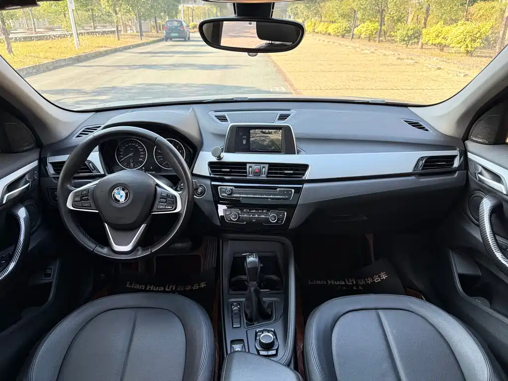 BMW X1 — фото 18