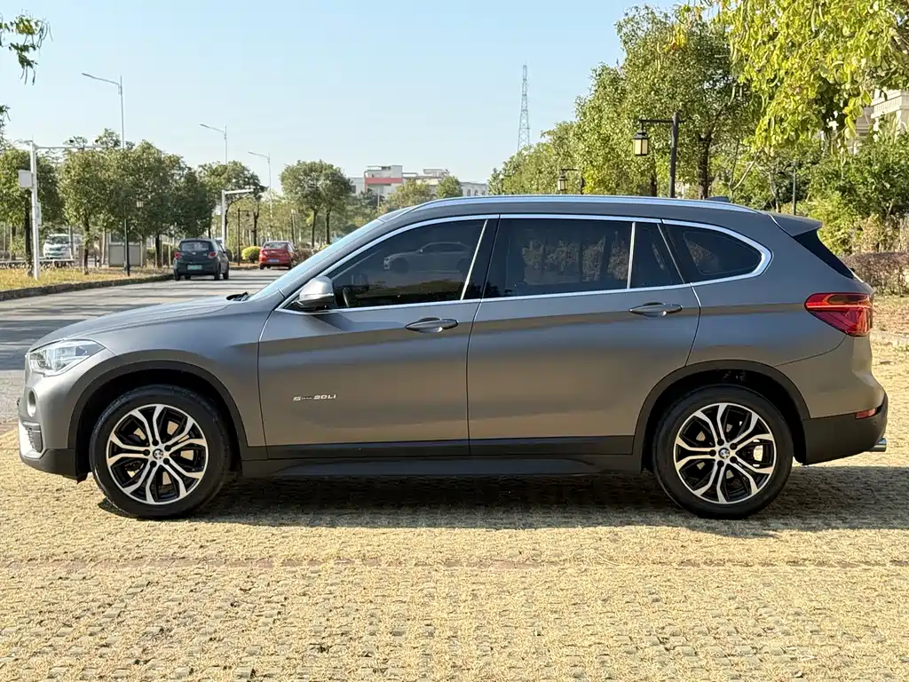 BMW X1 — фото 6