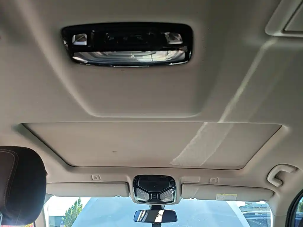 BMW 5 Series — фото 17