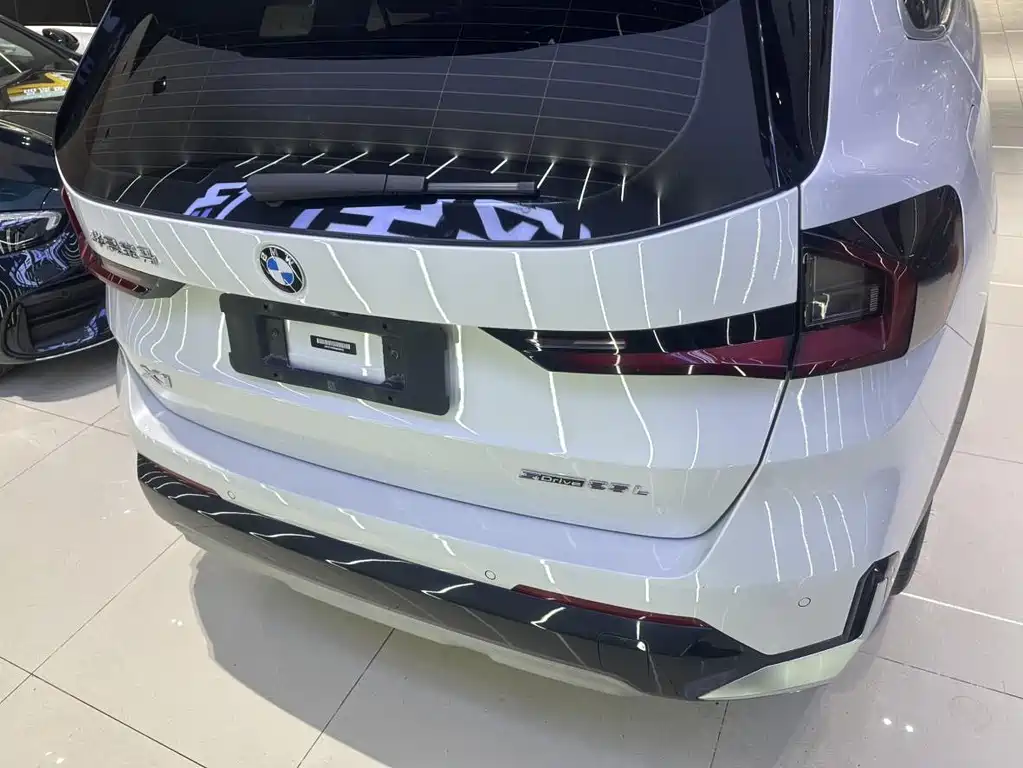 BMW X1 — фото 14