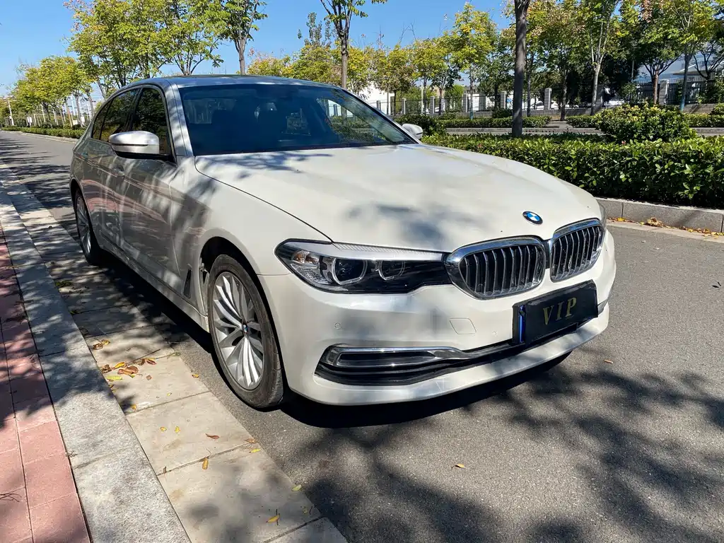 BMW 5 Series — фото 3