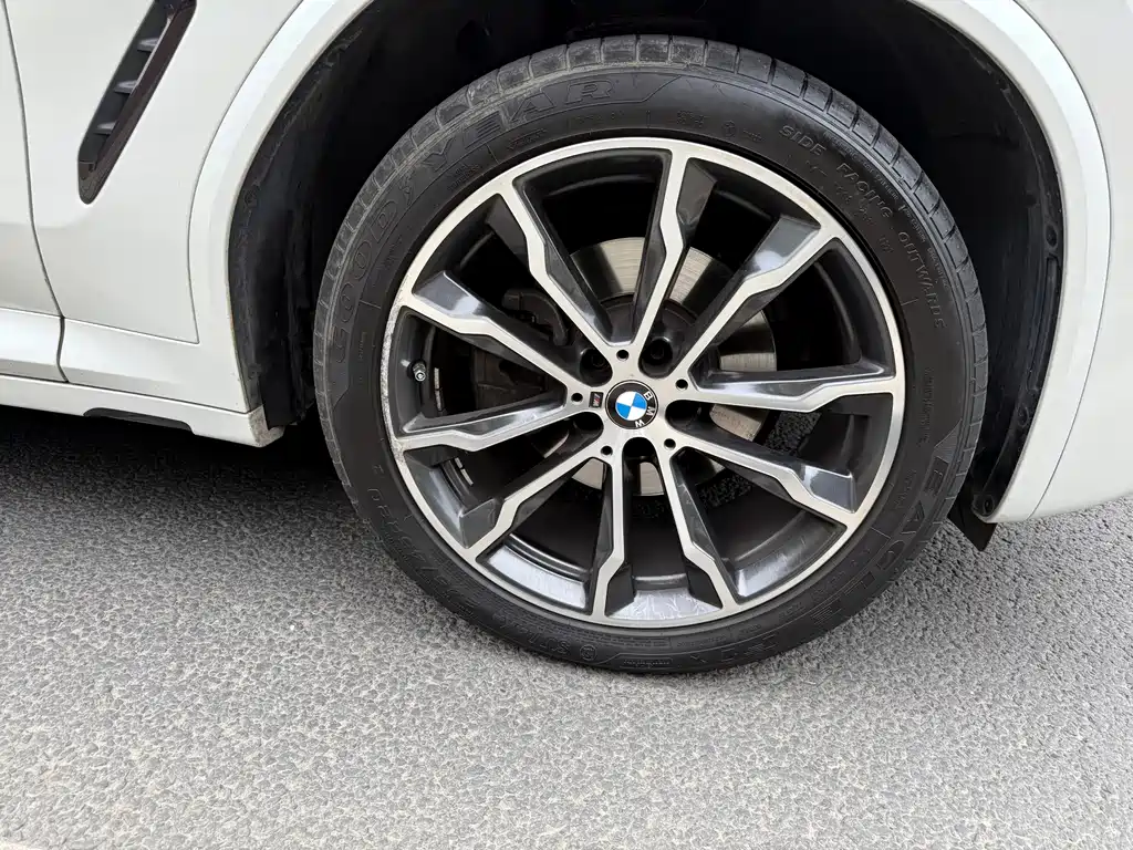 BMW X3 — фото 4