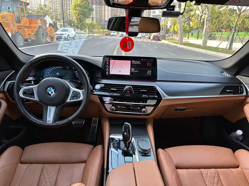 BMW 5 Series (Import) — фото 6