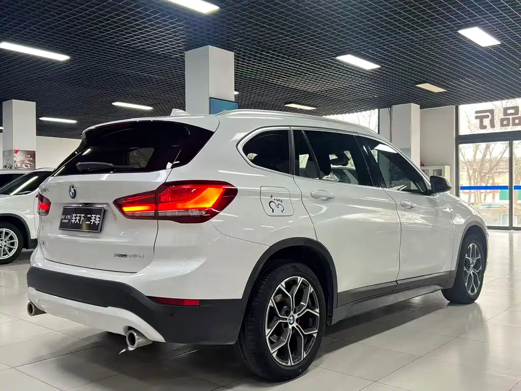 BMW X1 — фото 6