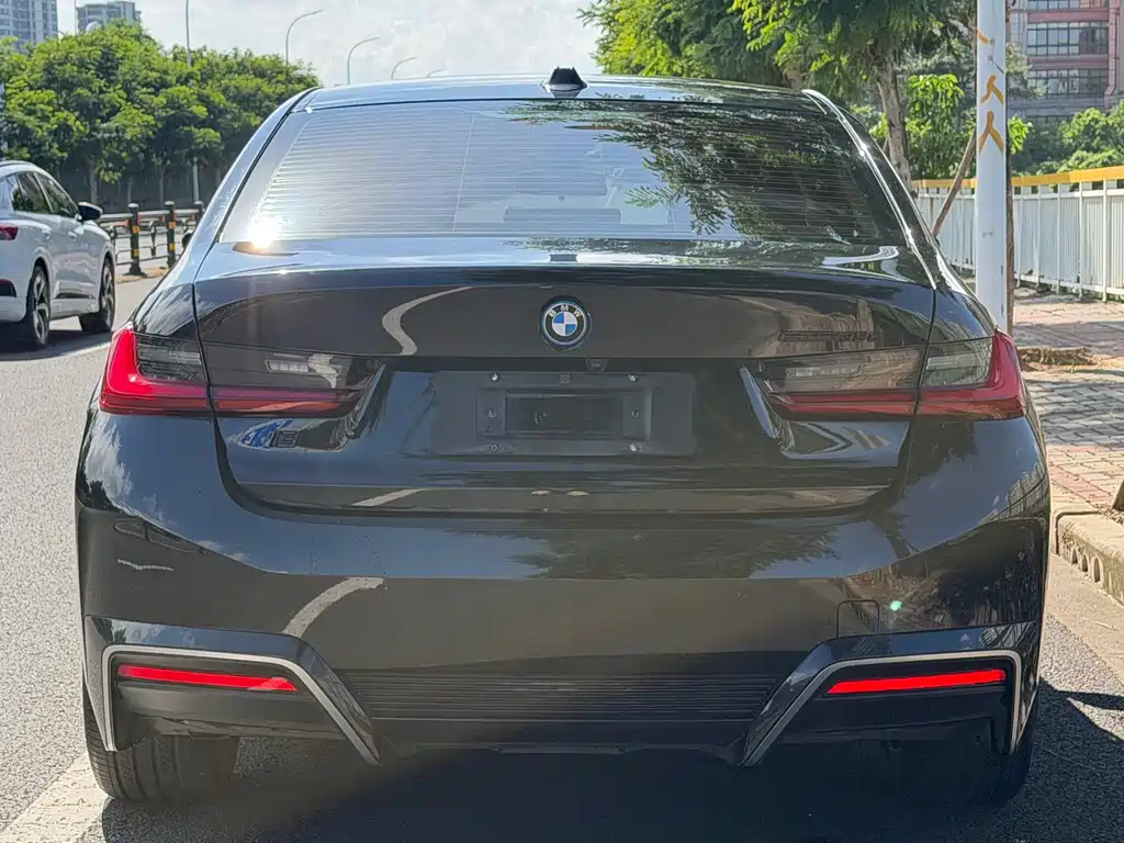 BMW i3 — фото 8