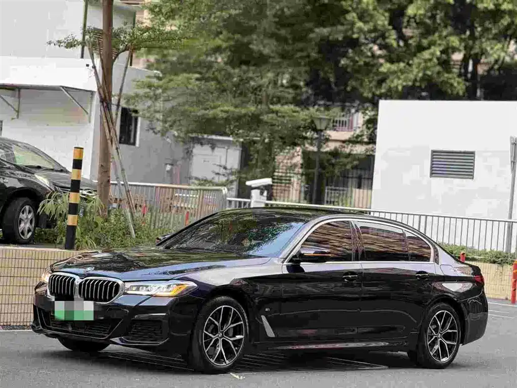 BMW 5 Series New Energy — фото 2