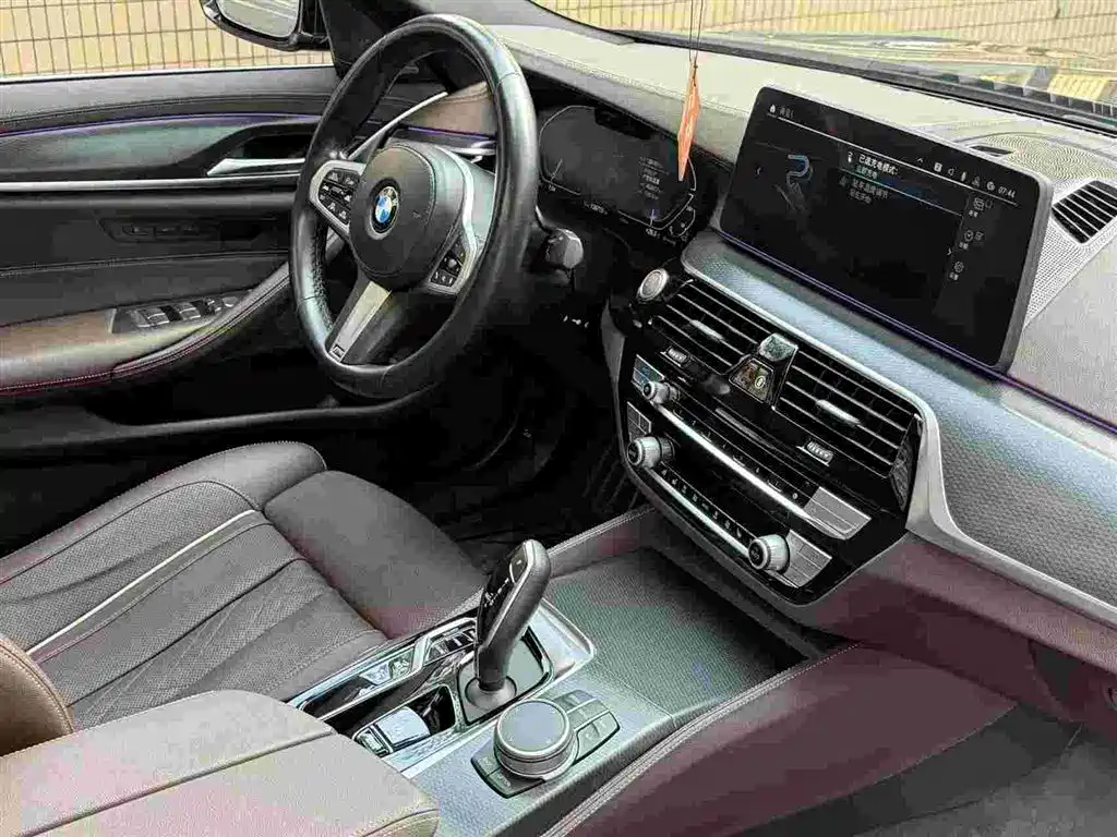 BMW 5 Series New Energy — фото 6