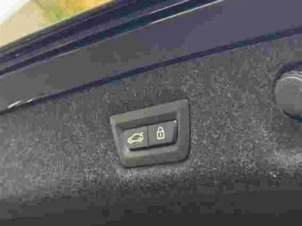 BMW 5 Series New Energy — фото 8