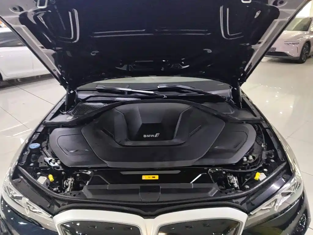 BMW i3 — фото 19