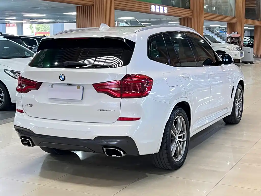 BMW X3 — фото 21