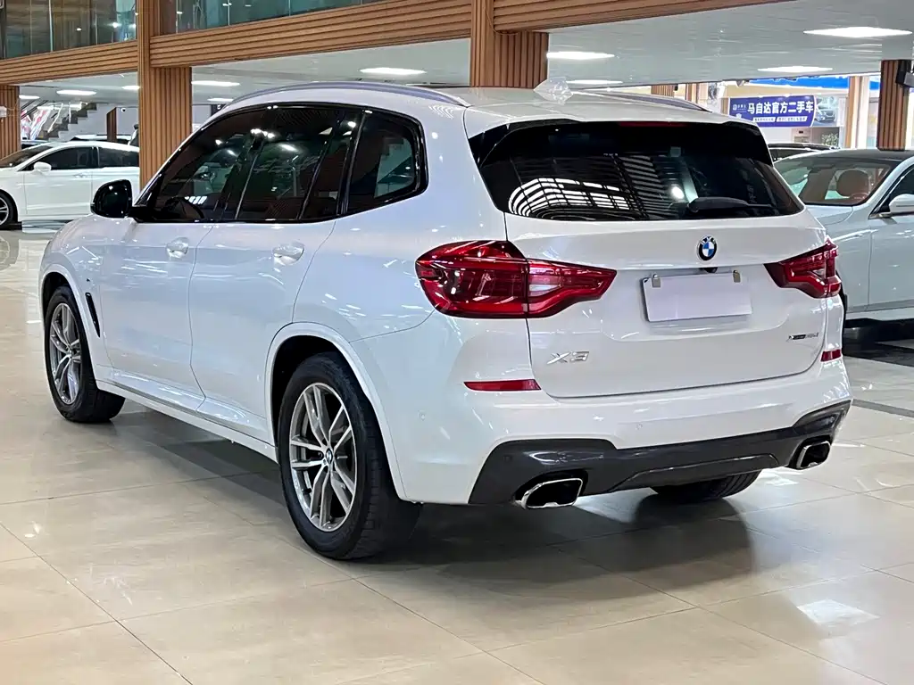 BMW X3 — фото 23