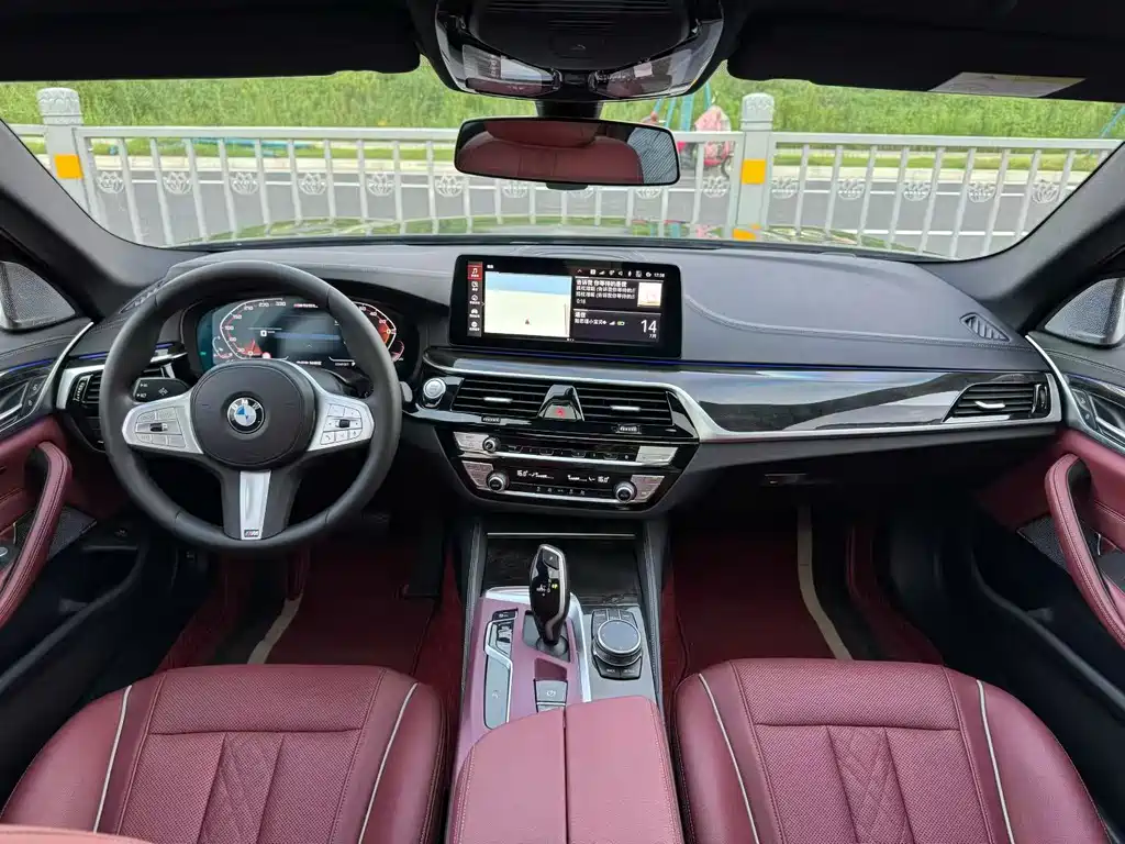 BMW 5 Series — фото 5