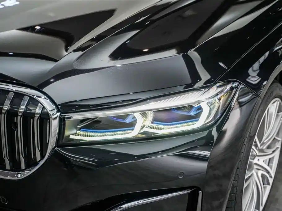 BMW 7 Series — фото 6