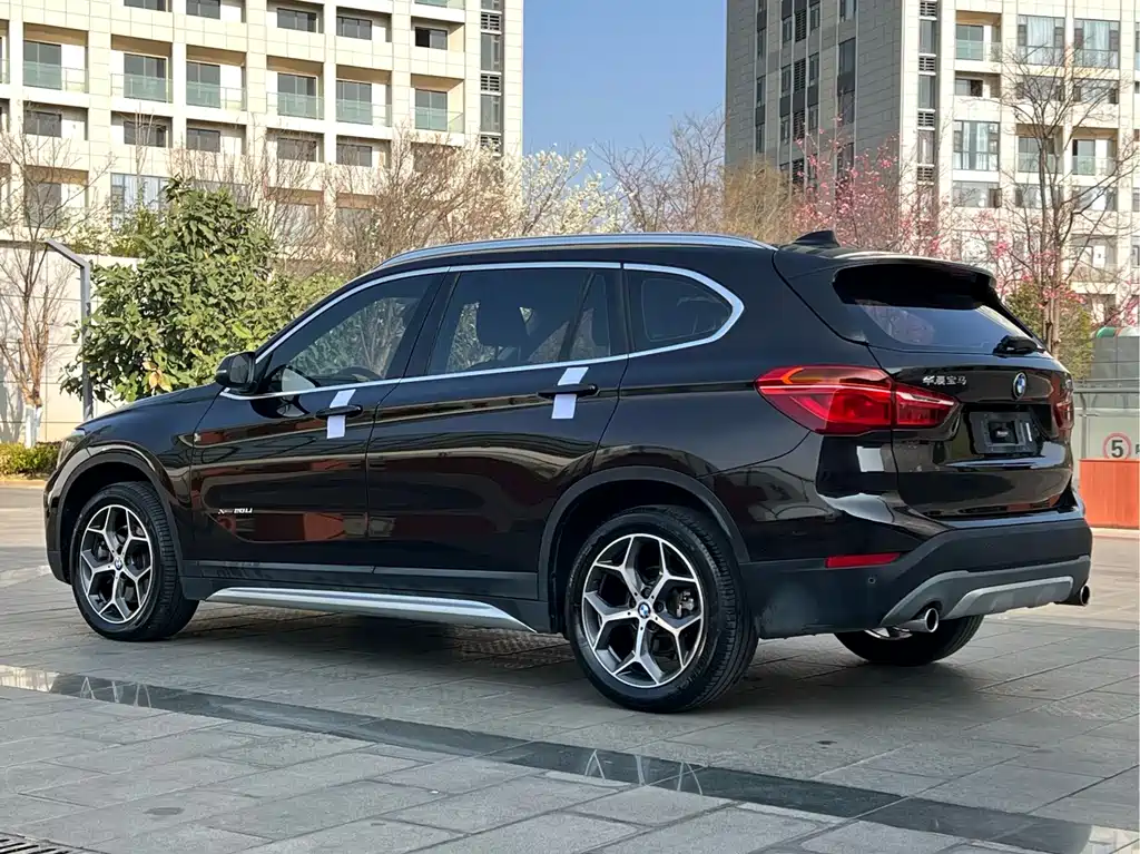 BMW X1 — фото 14