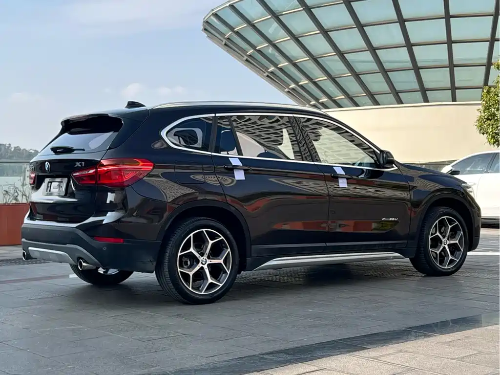 BMW X1 — фото 15