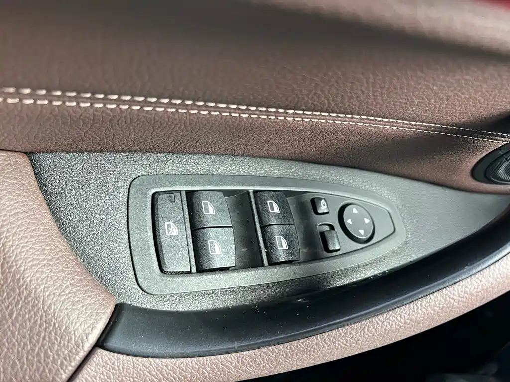 BMW X1 — фото 24
