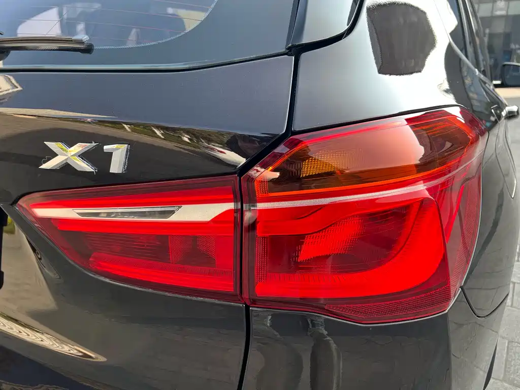 BMW X1 — фото 33