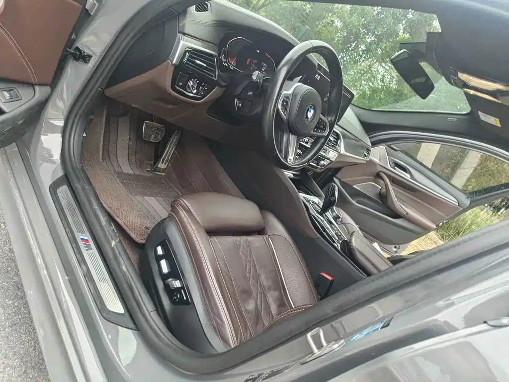 BMW 5 Series (Import) — фото 9