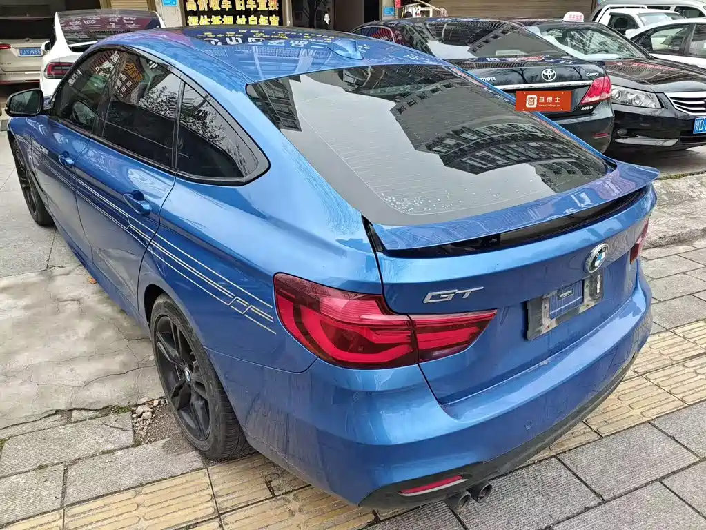 BMW 3 Series GT — фото 11